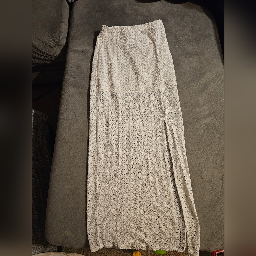 No Boundaries Elegant Lace Maxi Skirt in Cream